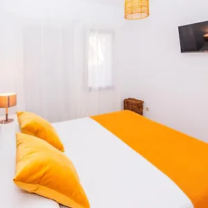 https://holidayvilla-tropical-bbq-pool-garden-by-holidays-home.hotelsfuerteventura.org